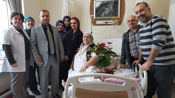 Karasu Devlet Hastanesi’nde Şifa Buldu