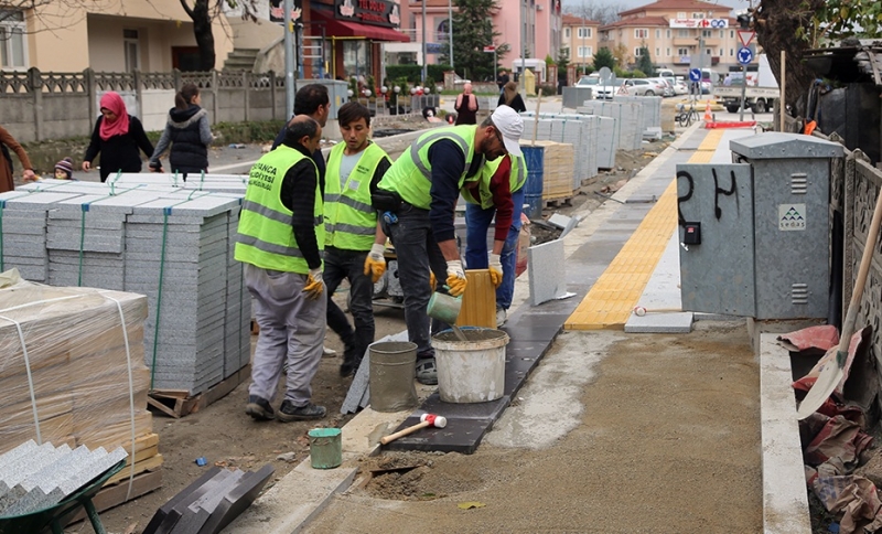 Sapanca’da Kaldırımlar Görme Engelliler İçin Düzenleniyor