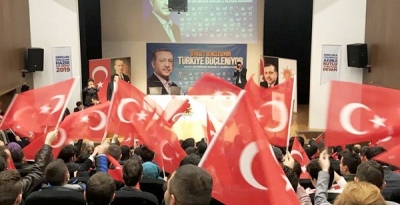 Ak Parti’de 10 İlçede Değişim